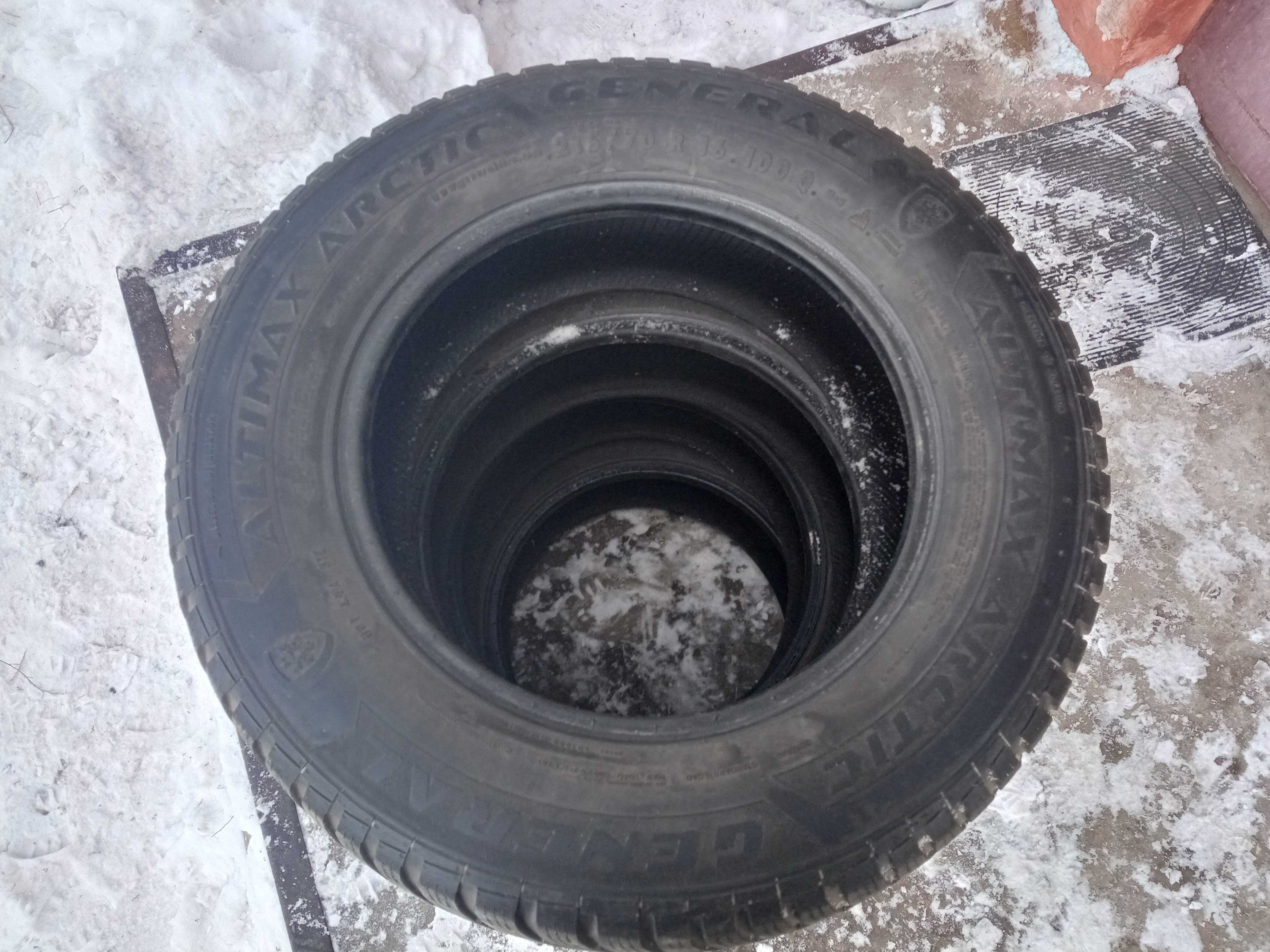 General Altimax Arctic 215/70 R16 100Q (под шип). Комплект