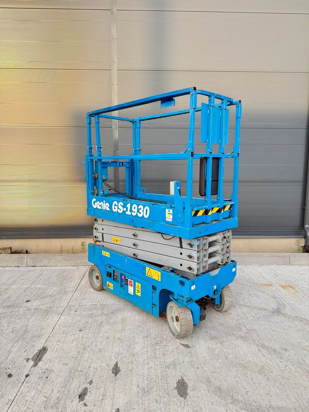 Genie GS 1930 zwyżka podnośnik nożycowy 318h JLG
