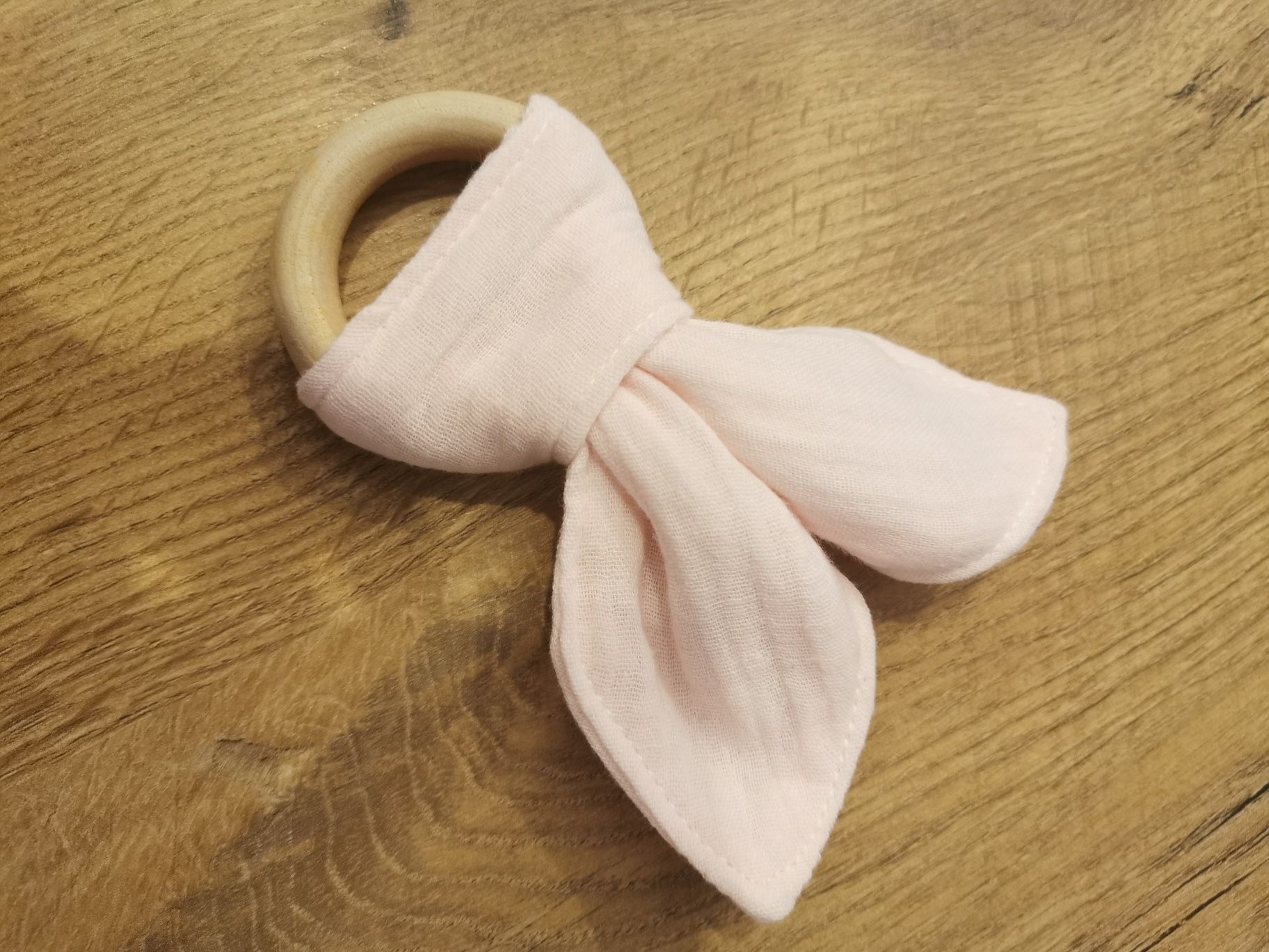 Gryzak drewniany lub zawieszka do smoczka bransoletka