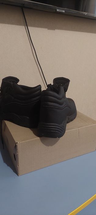 Черевики ботинки робочі шкіряні  РгоMan р.EU43,UK9
 2 Фор