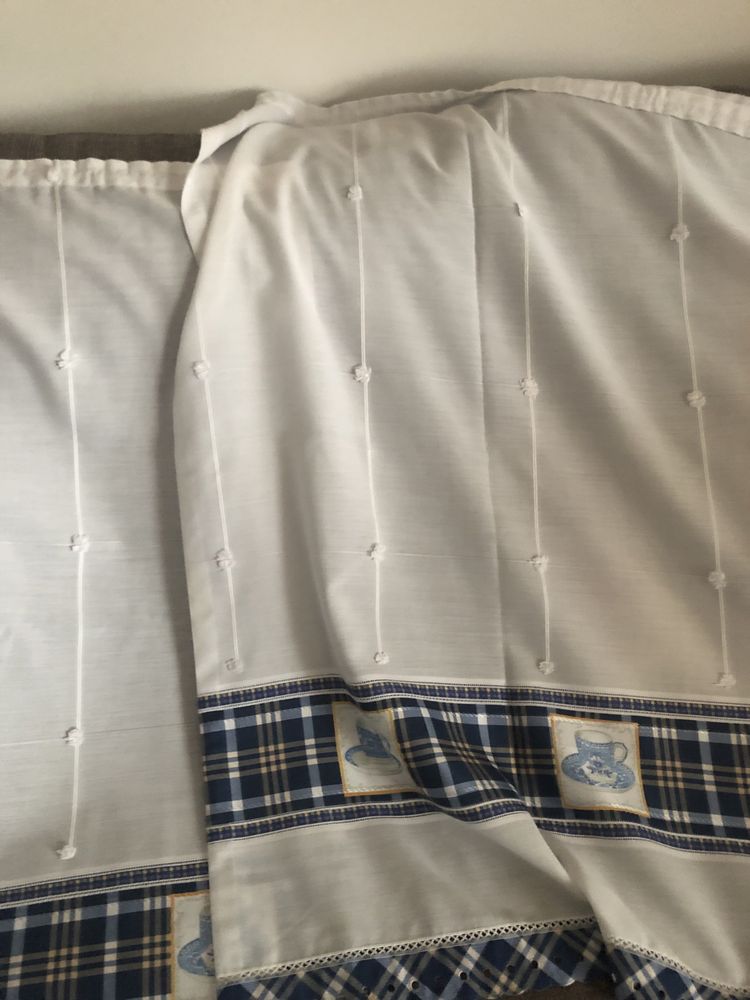 Par de cortinas curtas (cozinha)