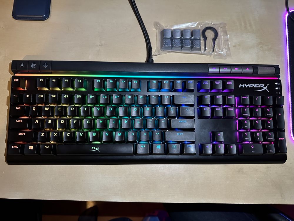 Teclado HyperX Alloy Elite RGB - Cherry MX Rgb Red