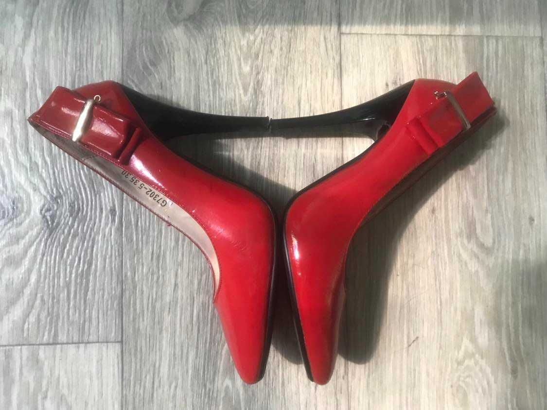 Туфли Camidy кожа лаковая Р.35-35,5 ст.23см красные шпилька