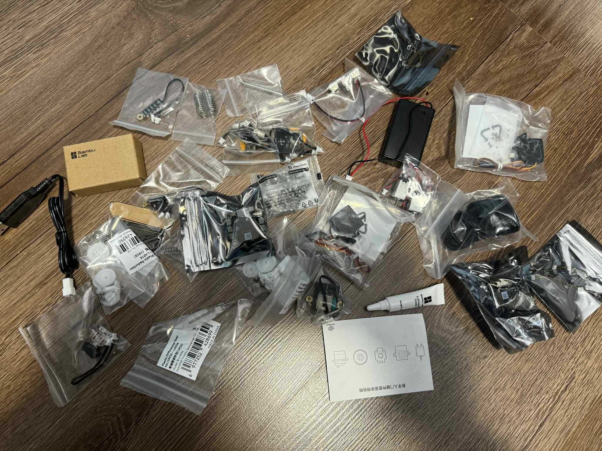 CyberBrick Beginner Hardware Kit