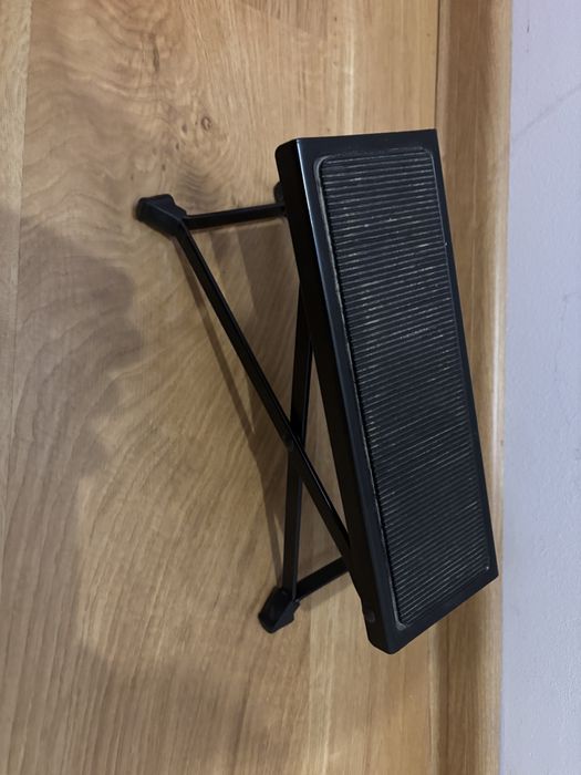 Podnóżka do gry na gitarze