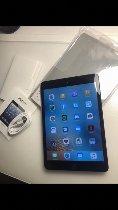 Tablet iPad Apple - stan idealny