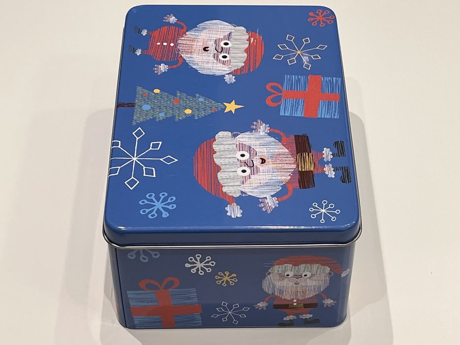 Metalowe pudełko z Empiku Mikołaj renifer prezent śnieg choinka święta