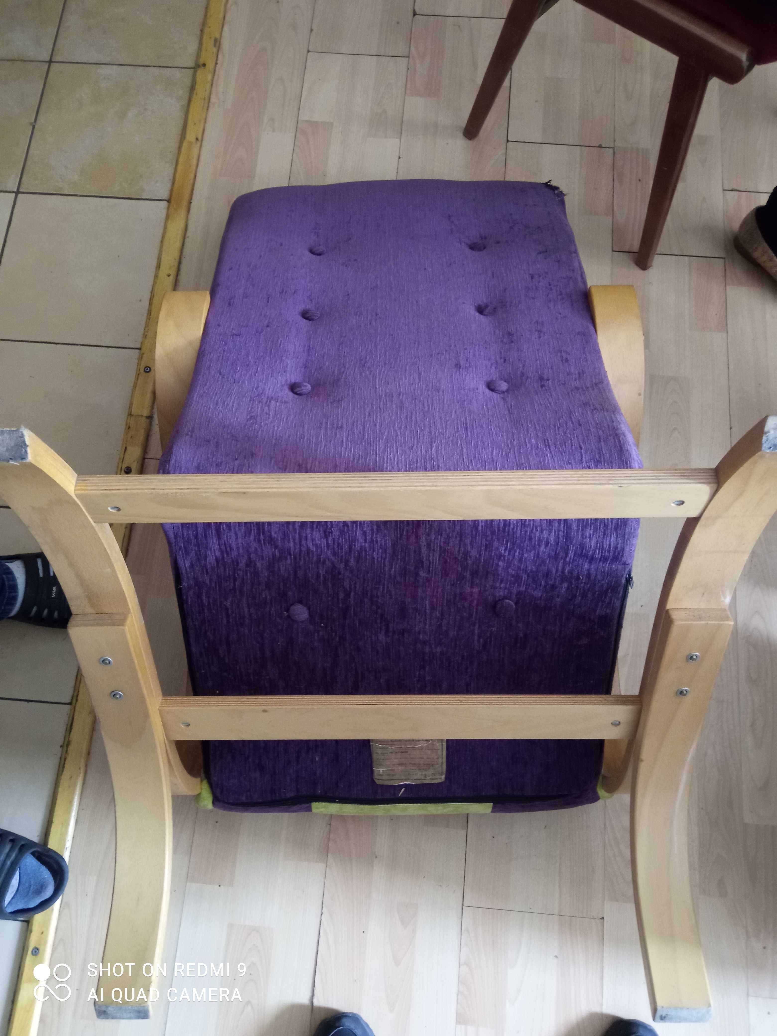 Krzesło tapicerowane fabryka mebli giętych