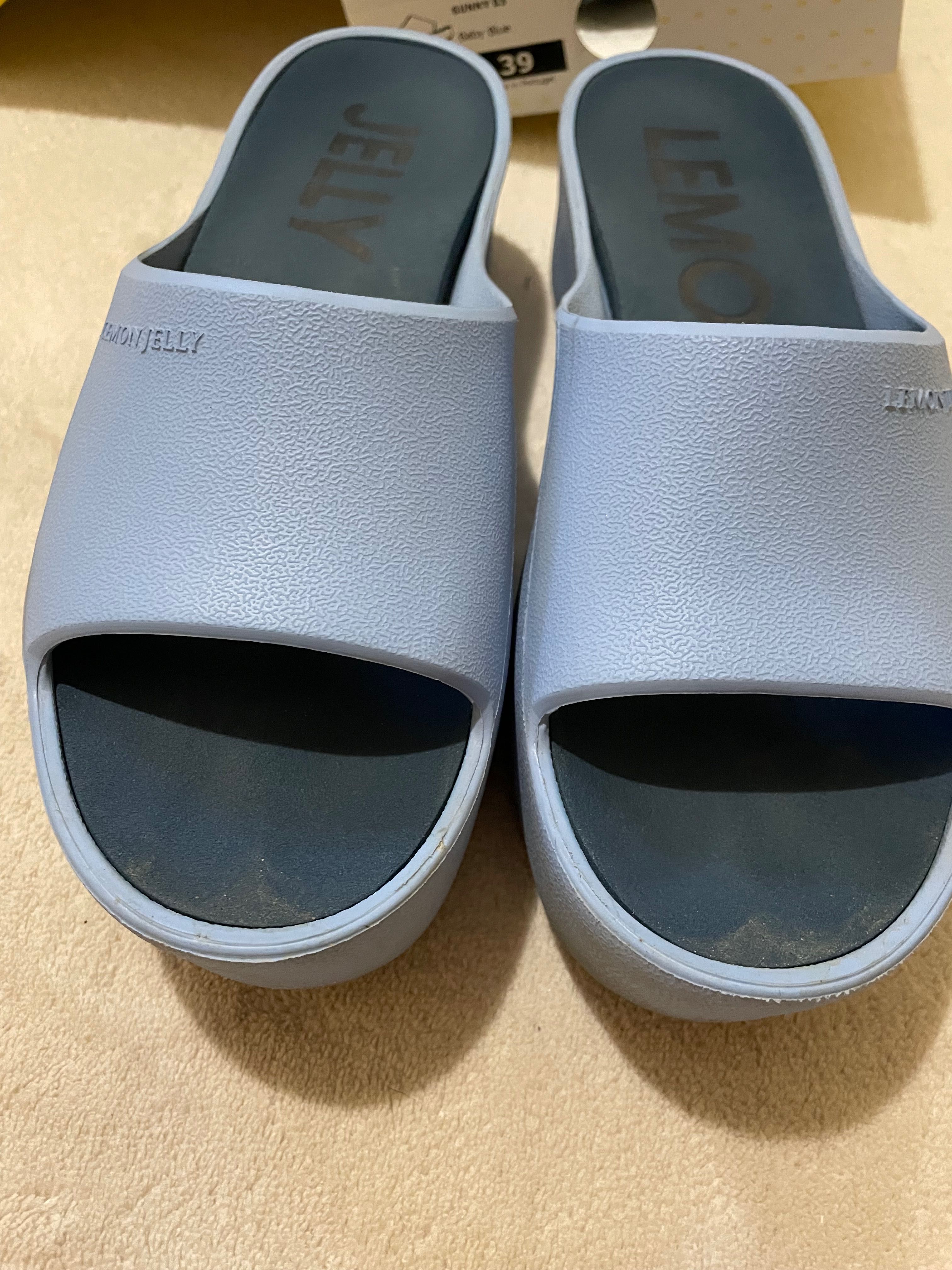 Chinelos de praia marca Lemon Jelly 39 azul de senhora azul