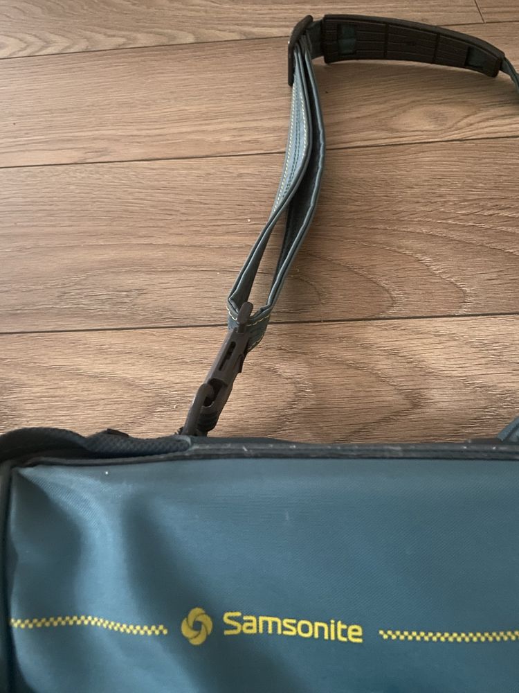 Samsonite torba na garnitur
