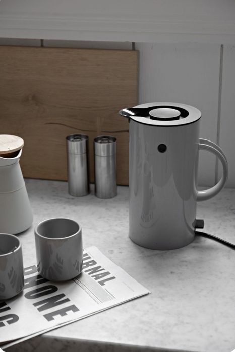 Stelton - szary czajnik elektryczny 1,5l