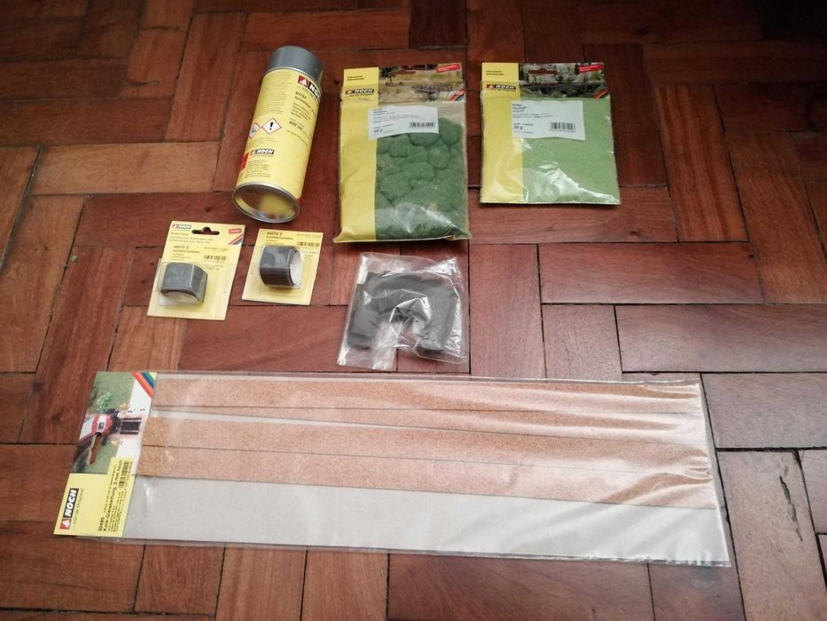 Artigos sobrantes de maqueta ferroviária