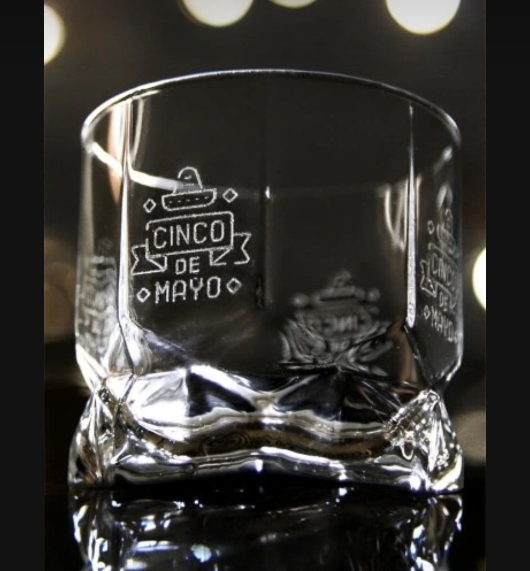 Zestaw Grawerowanych Szklanek do Whiskey – Don Fuego