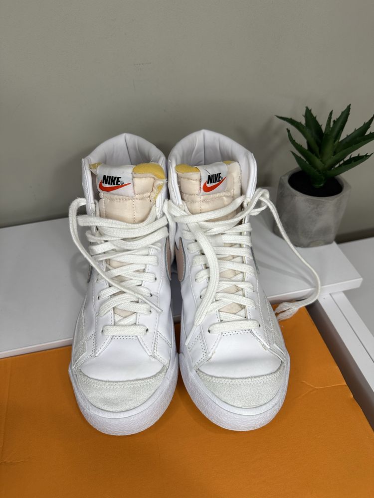 Кросівки Nike W Blazer Mid найк шкіра 40р