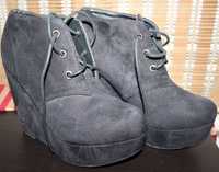 Botas de salto pretas