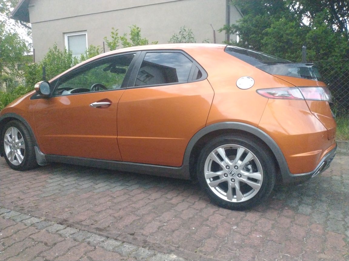 Sprzedam  prywatnie Honda  Civic 1.8 -2009
