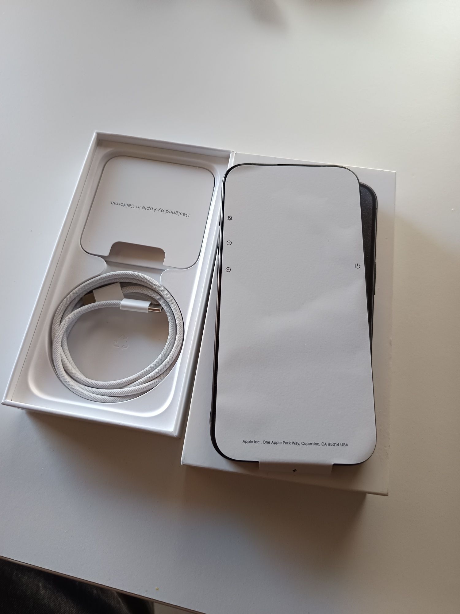 iPhone 15Pro novo