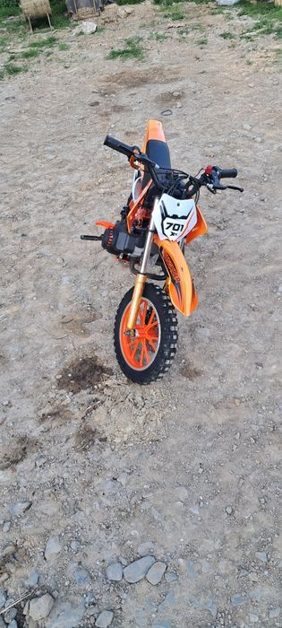 Mini.    cross.   50