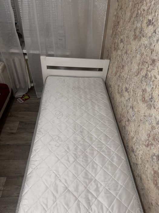 Кровать односпальная