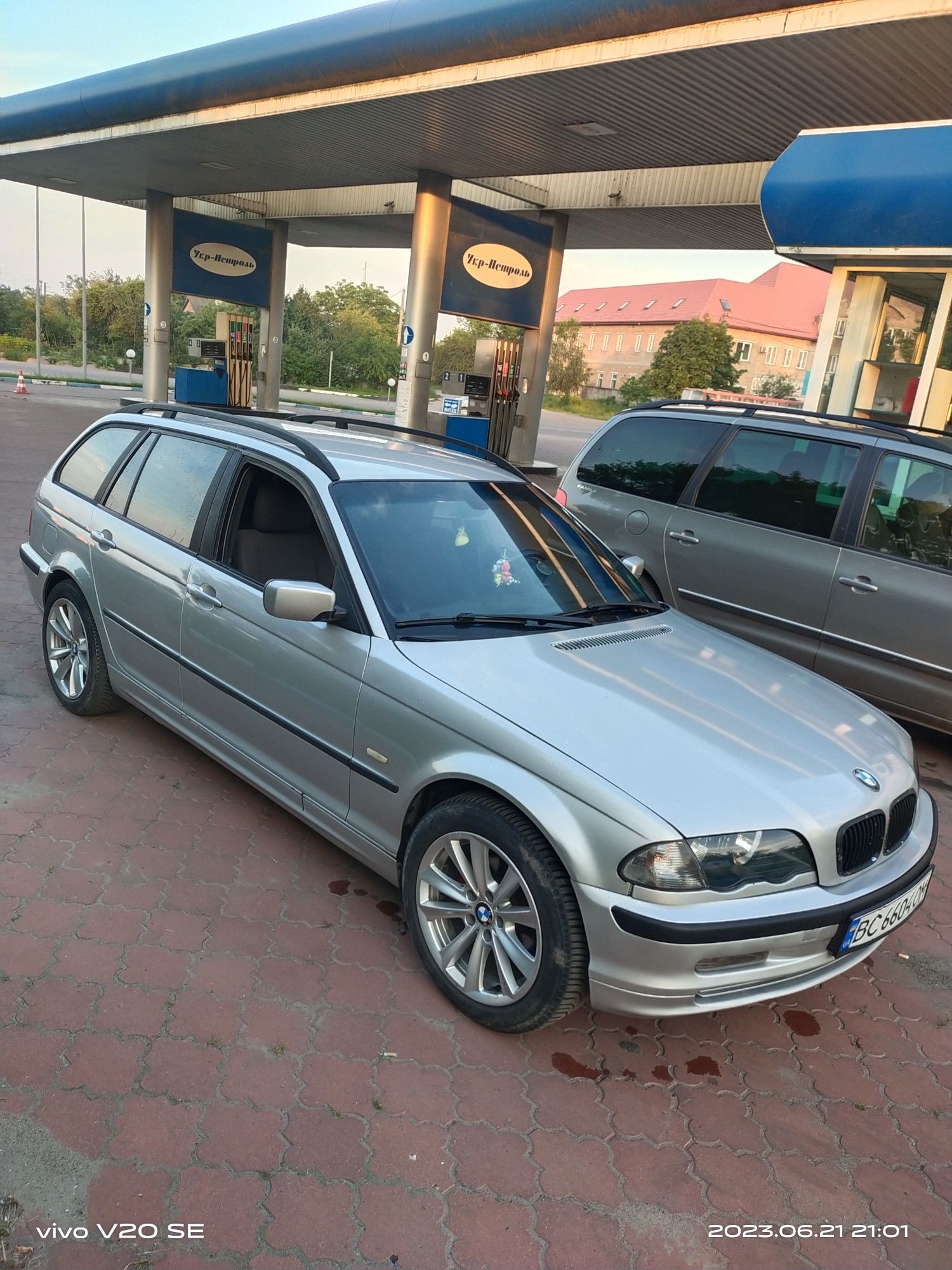 Продам бмв е46 2001 рік