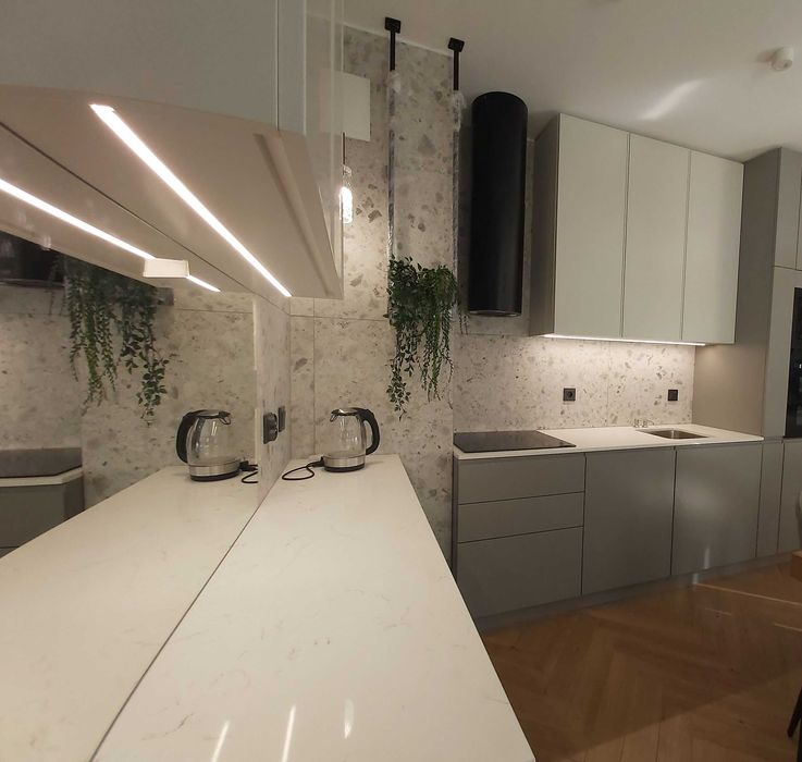 3 pok.1piętro, centrum Gdyni, ogród, garaż, garderoba, siłownia, sauna