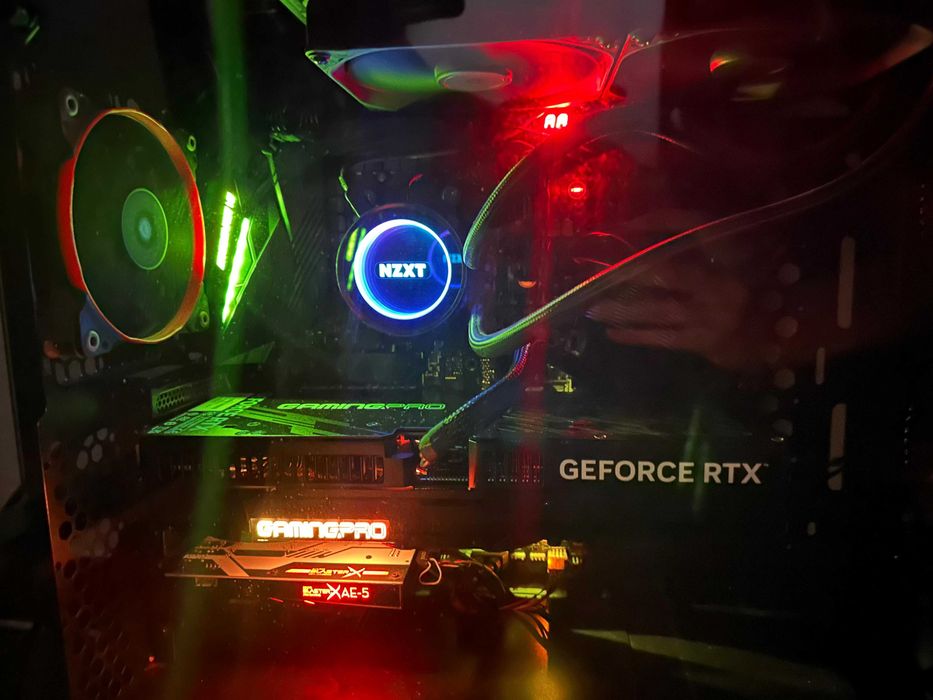 Vendo Motherboard Asus Crosshair VII Hero + Ryzen 7 3700X + 16GB DDR4