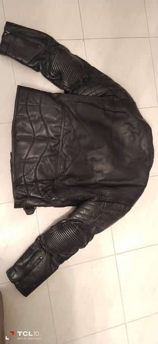 Vendo blusão motard em pele