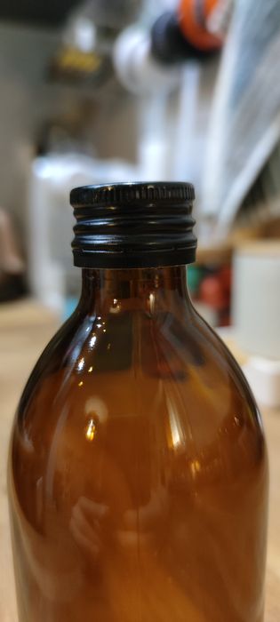 BUTELKI SZKLANE szkło brązowe 300 ml x 24 szt. | z zakrętkami