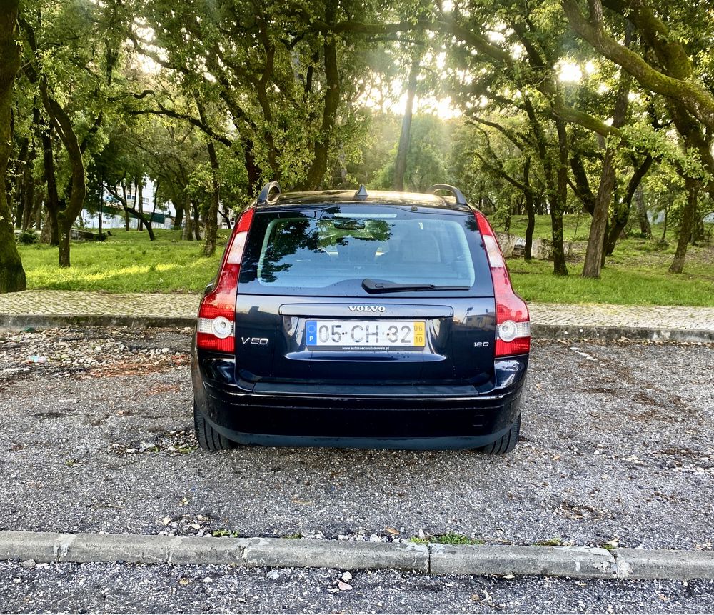 Volvo V50 1.6d Nacional (livro revisões)