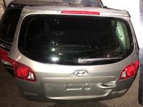 Продам Крышку багажника Hyunday Santa Fe 2004-10 г
