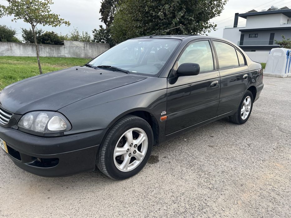 Avensis 2.0 d4d troco por mota