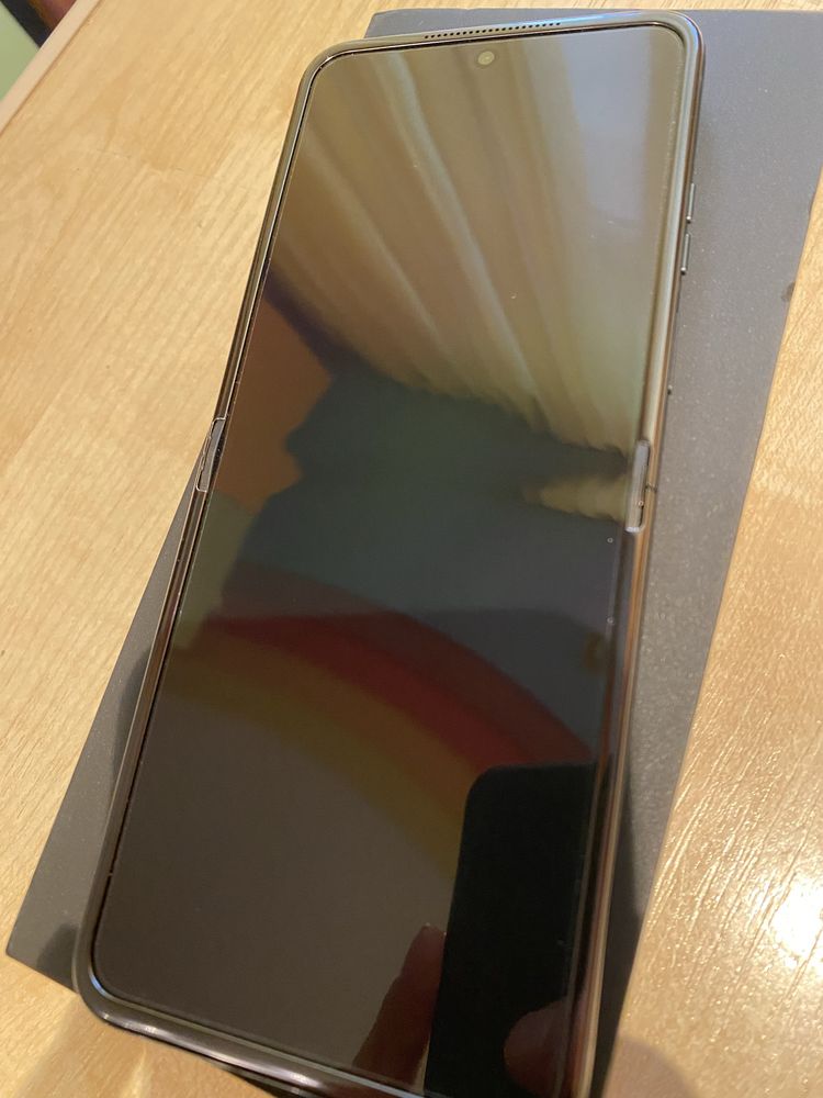 Motorola RAZR+ 2024