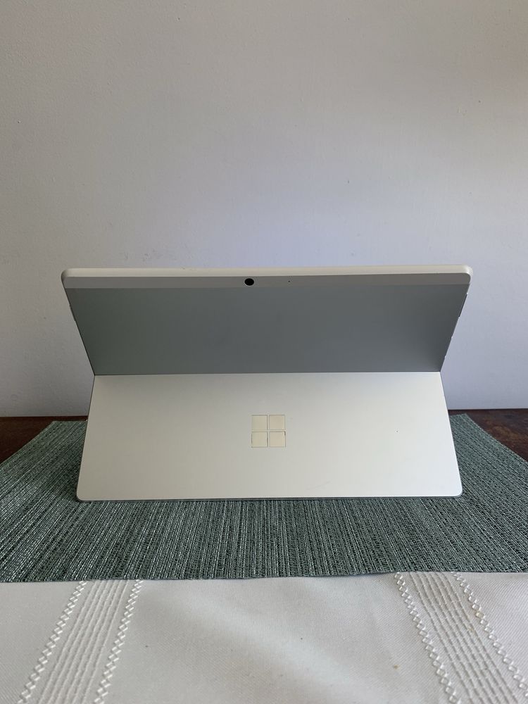 Microsoft Surface Pro X 13 SQ2 16GB ramu 512gb SSD