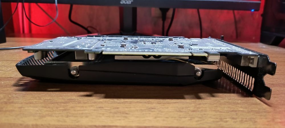 Відеокарта Asus gtx550 ti 1gb