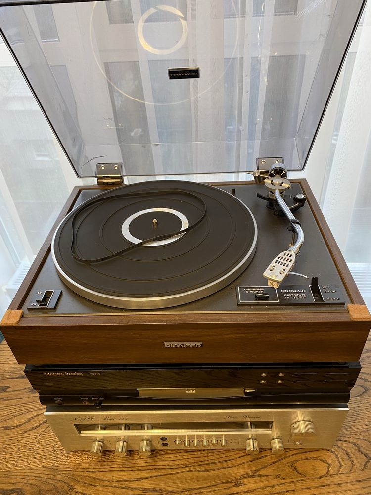 NAD Harman Kardon Pioneer