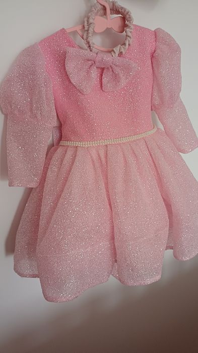 Сукня для дівчинки святкова