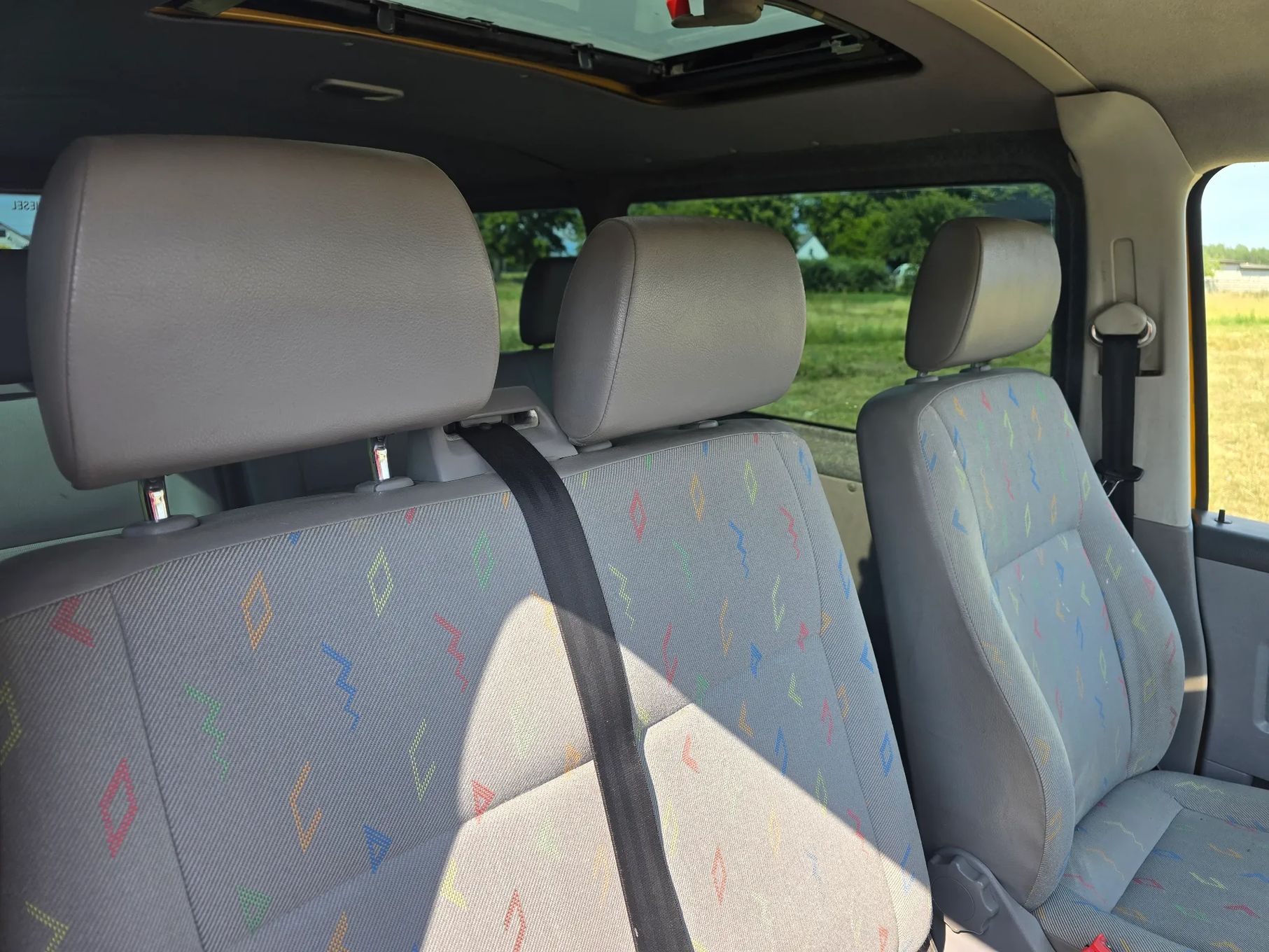 Volkswagen Transporter 1.9 TDI Long 9 osobowy