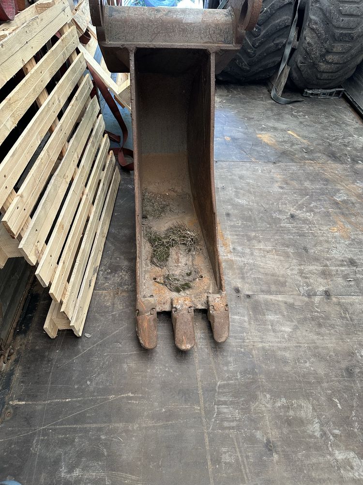 Продам ЄкскаваторEW140