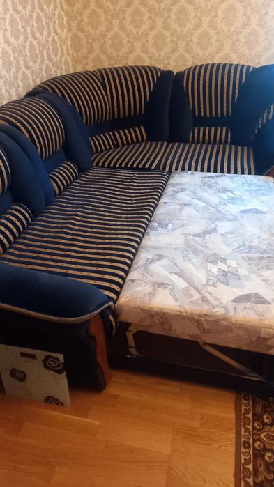 Продам кутовий диван