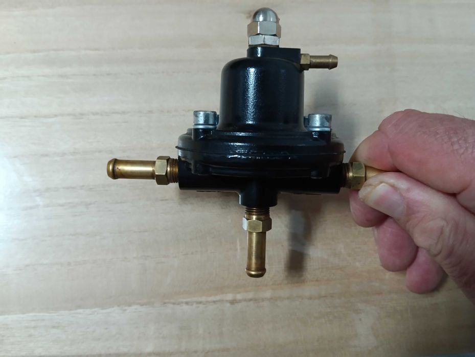 Regulador de pressão combustível p/conversão de injeção para carburad