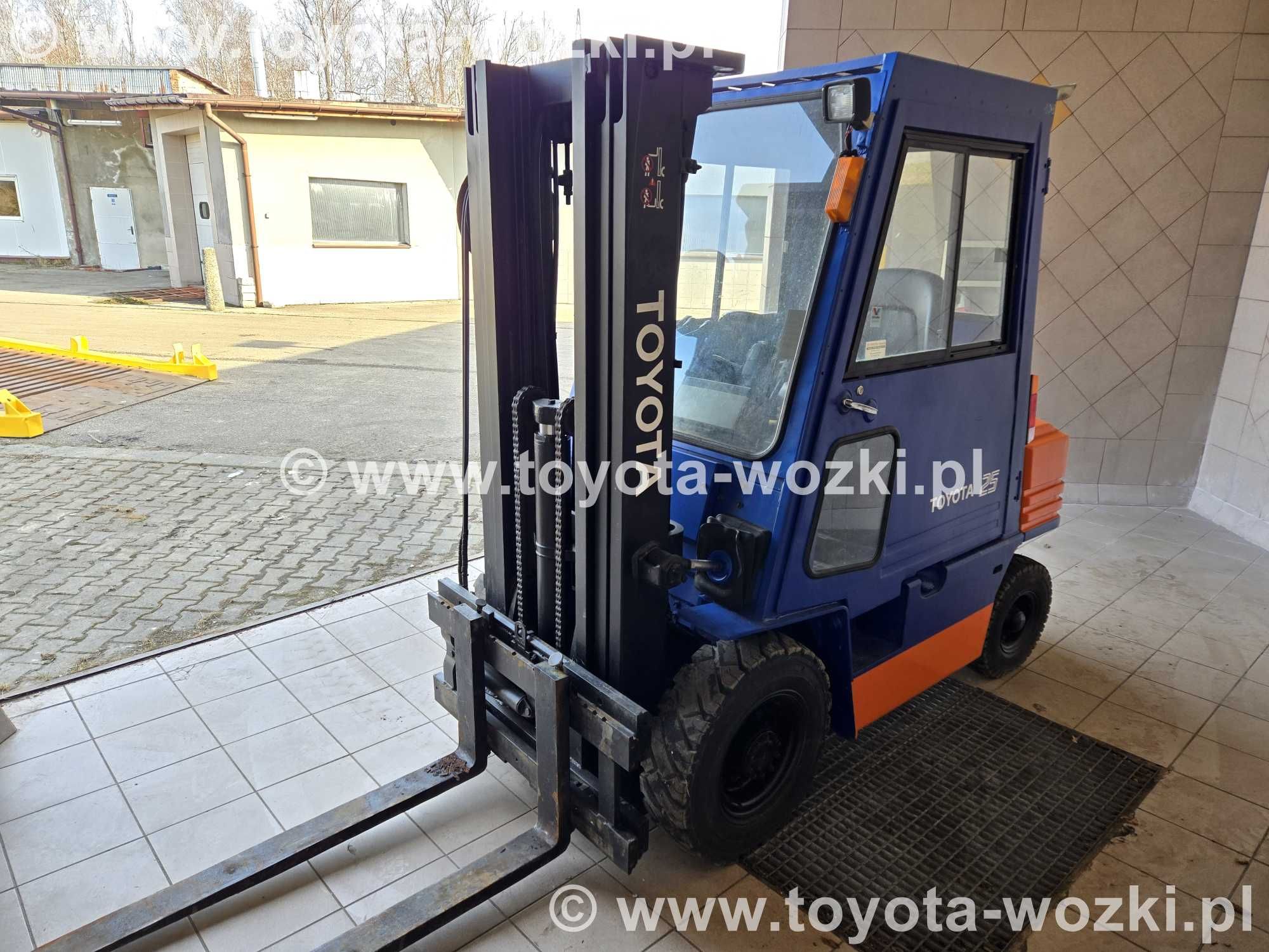 Wózek widłowy TOYOTA 5FD25 Triplex, Kabina, TOYOTA 5FDF25 widlak Linde