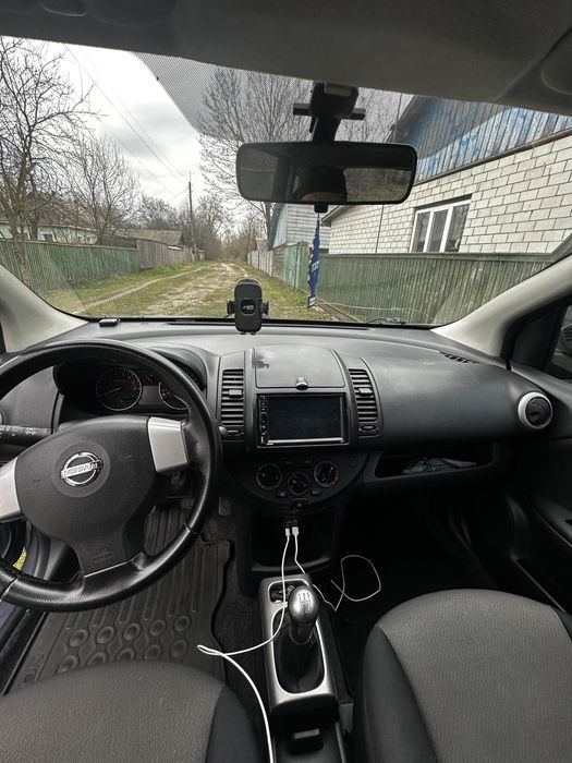 Nissan Note 2011 року