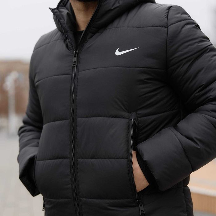 Чоловічий зимовий пуховик подовжений чорний Nike водовідштовхувальний