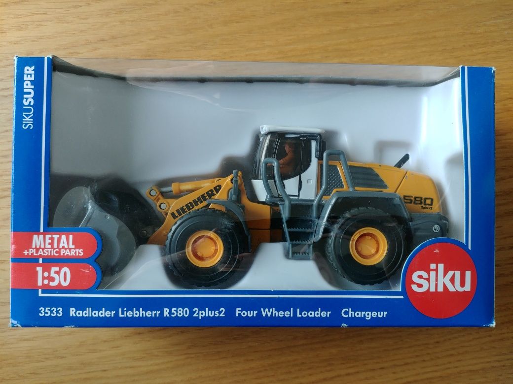 SIKU 3533 skala 1:50 Koparka Liebherr R580