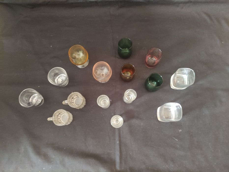 15 copos de shot variados
