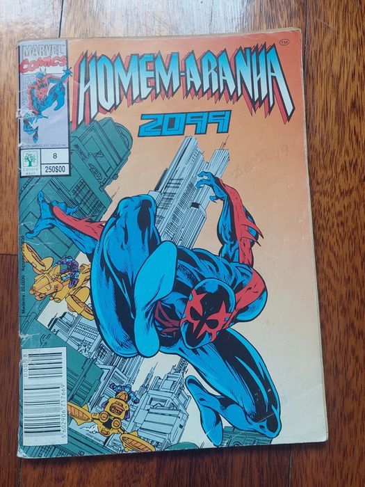 Várias publicações de BD antigas