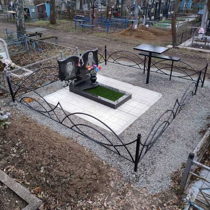Изготовление недорогих оградок для могил на кладбище - Кривой Рог