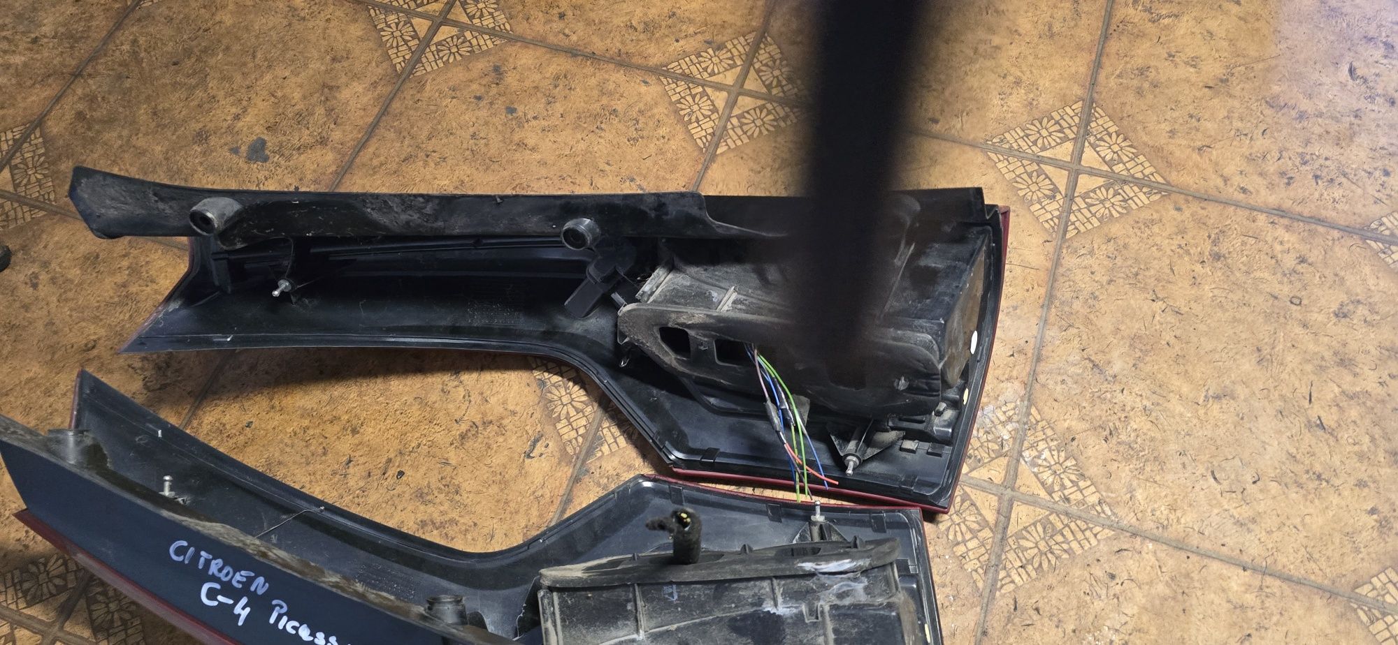 Lampa  lewa prawa tył tylna Citroen C4 Grand Picasso 2011r