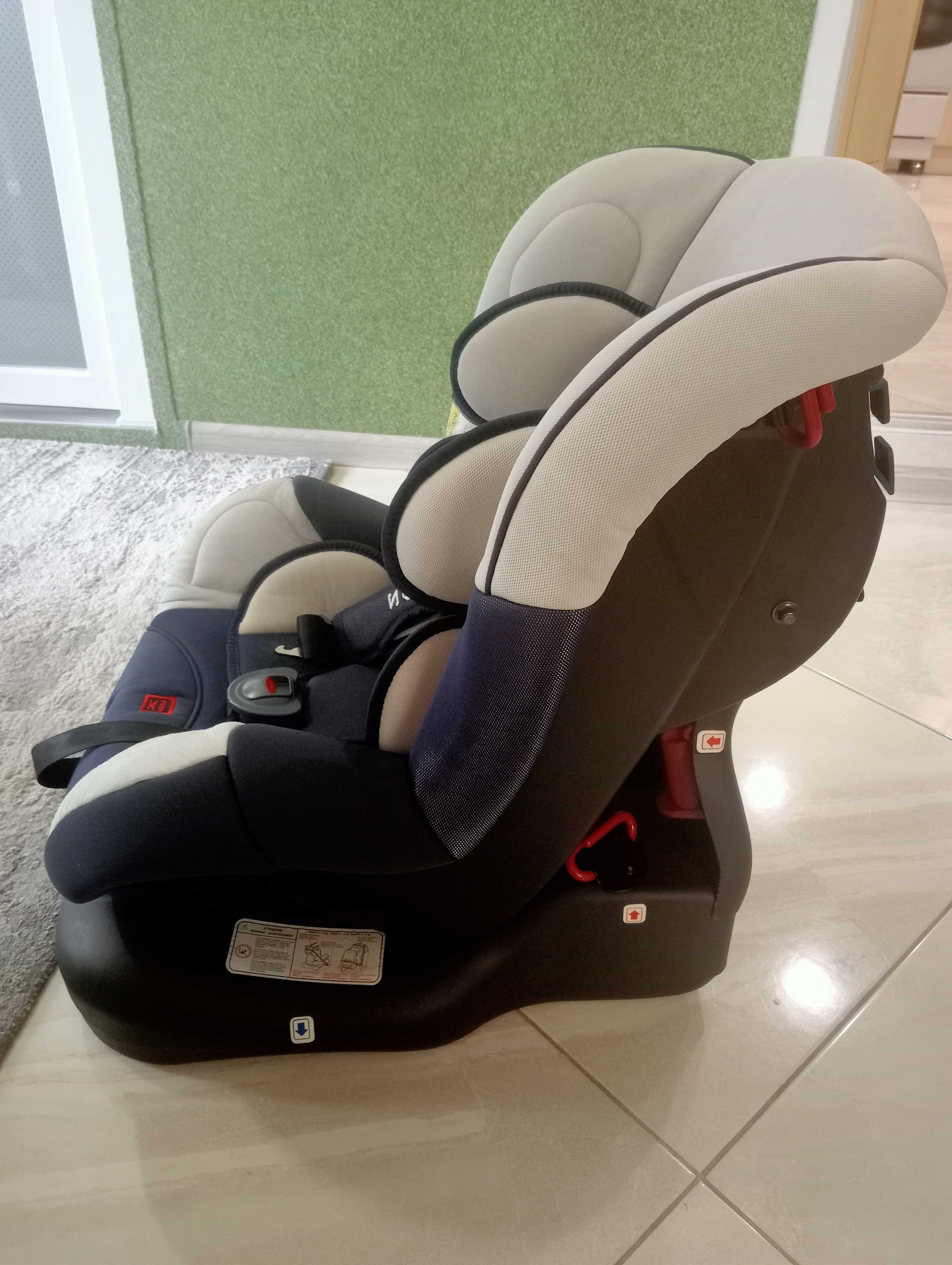 Продам дитяче автомобільне крісло "ДЖОРДАН"