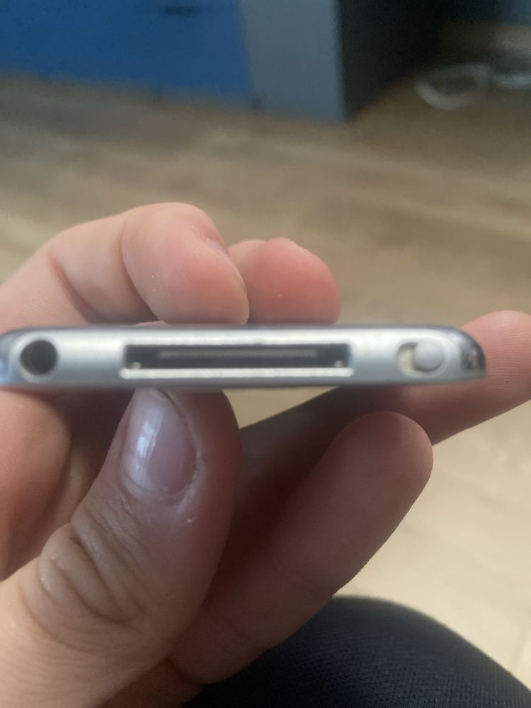 Ipod 4gb.